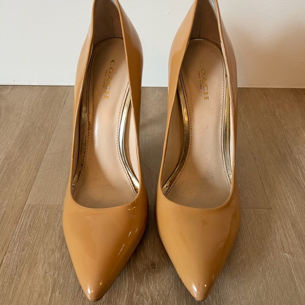 COACH HEELS